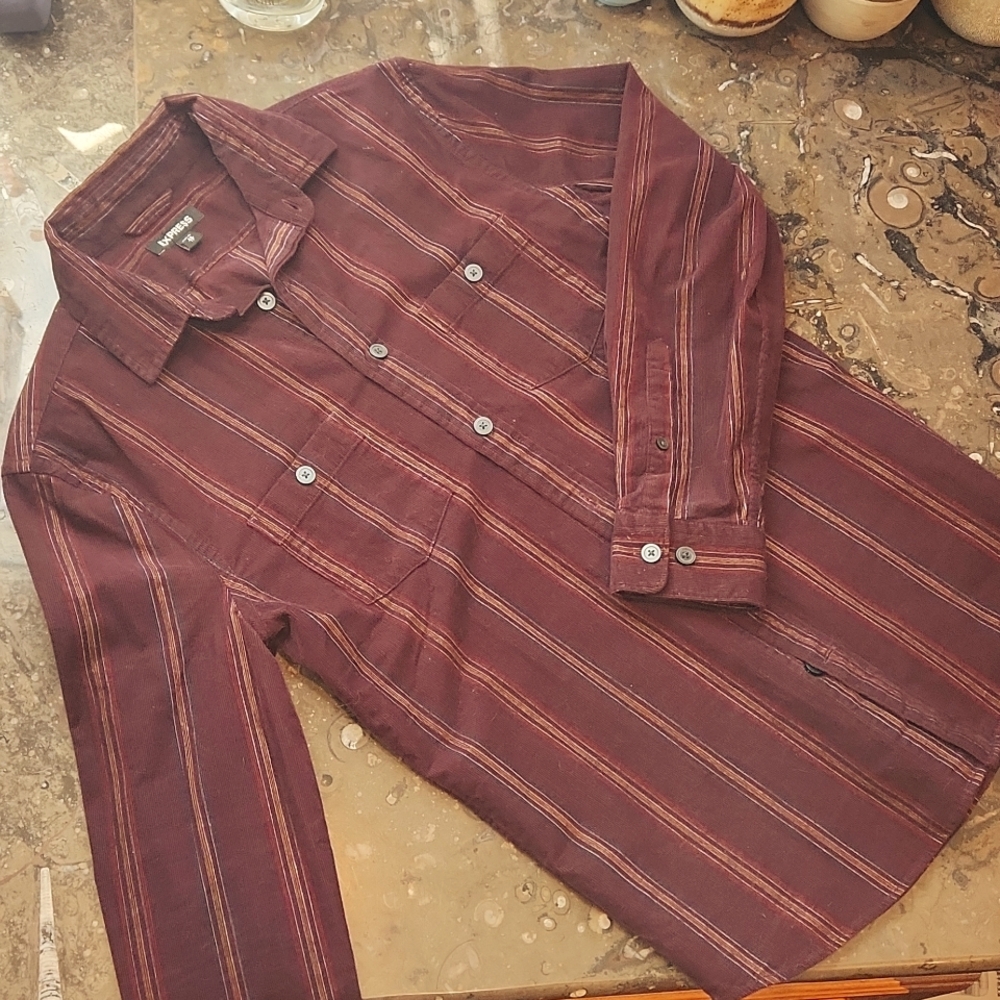 XS Slim Express Long Sleeve Corduroy Buttonup Shirt in Marron & Gold